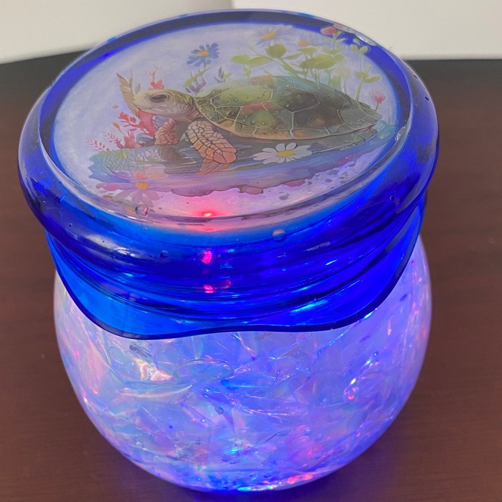 Lighted Turtle Design Iridescent Jar